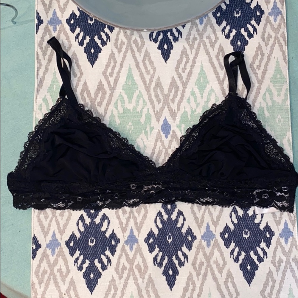 3/$10- Pins and Needles- Bralette Stretchy